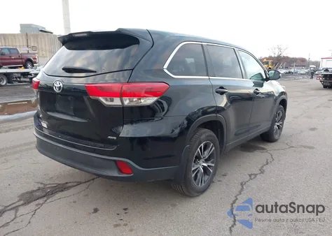 2019 Toyota Highlander Le z USA, uszkodzony, nr VIN 5TDBZRFH4KS960776
